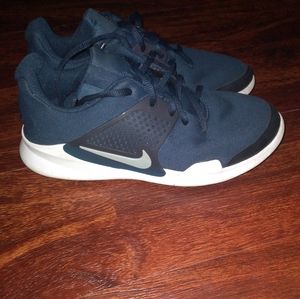 Nike girls shoes